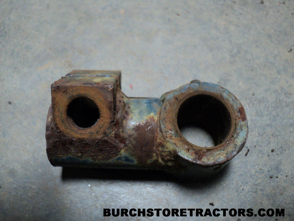 Steering Rod Connector for Kubota L245H Tractors, 35219-16553