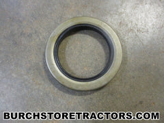 farmall 140 tractor final drive upper axle shaft seal