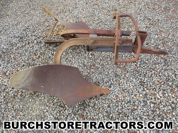 farmall cub 1 point hitch two way plow