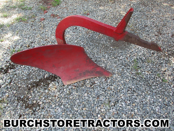 farmall cub tractor 1 point hitch turning plow