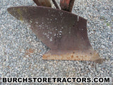 international 560 tractor 3 bottom plow