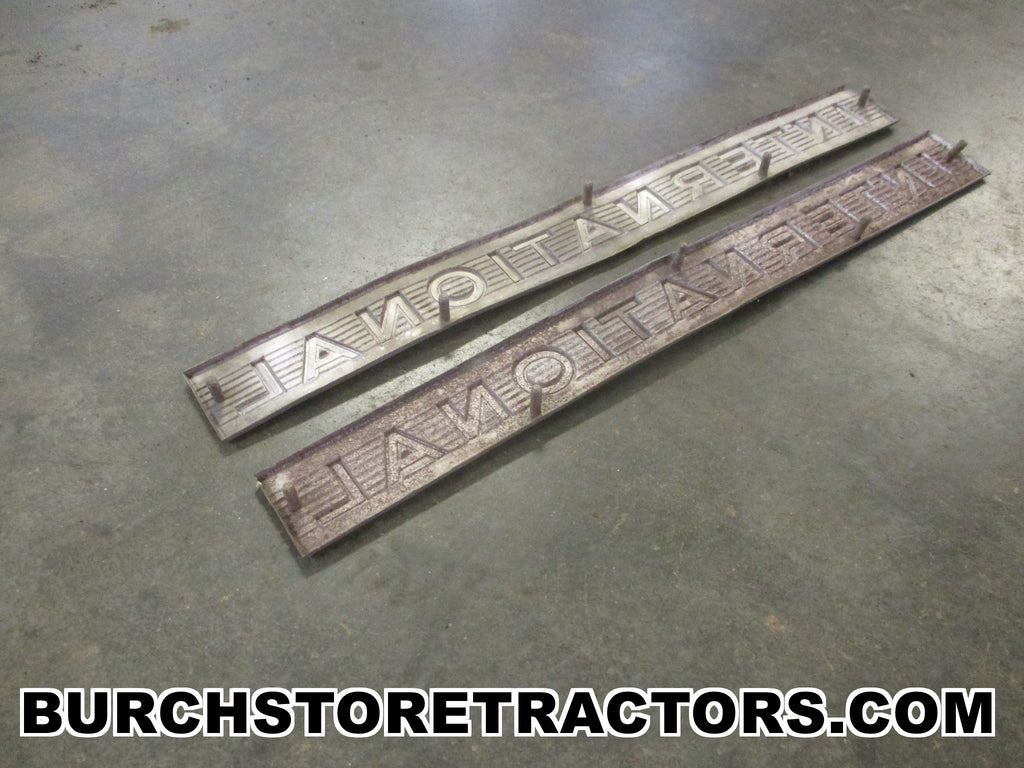 Same Tractor Emblems Farmall Hood Logo