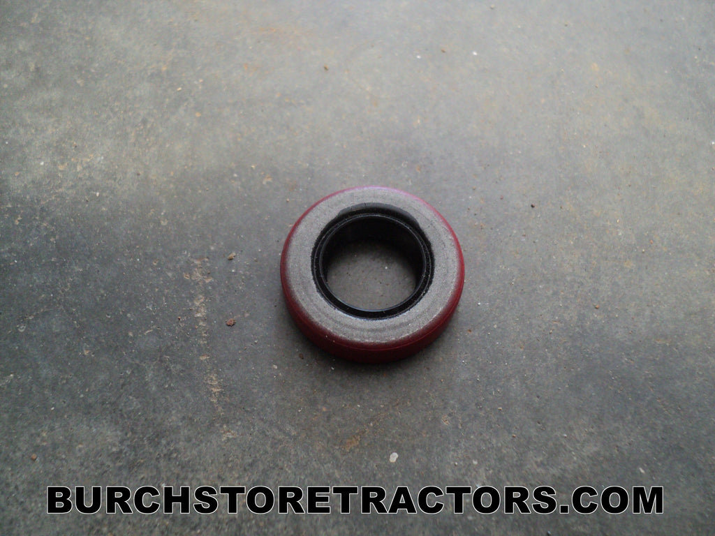 New Hydraulic Pump Seal for IH Farmall 140, 130, Super A, 100, Super C