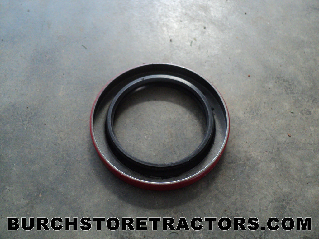 Outer Rear Axle Shaft Oil Seal for IH Farmall Cub, Cub LoBoy, 154, 184