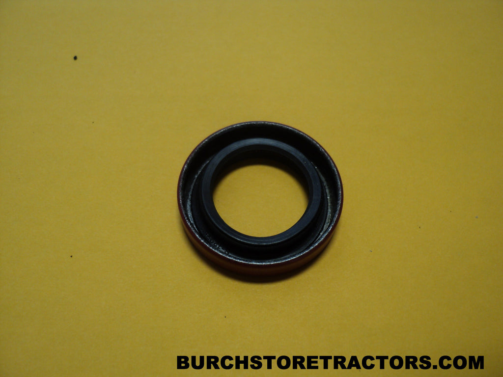 New Top Steering Shaft Oil Seal for IH Farmall Cub or Cub LoBoy Tracto