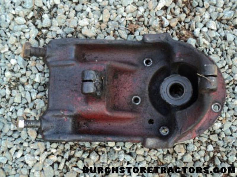 Bottom Steering Housing for Farmall Cub or Cub LoBoy Tractors, 350889R