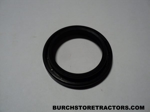 Front Wheel Hub Dust Seal for Ford 2000 Tractors