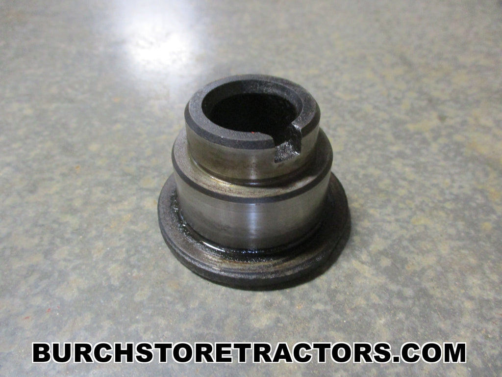 Pinion - Idler Gear Hub for Farmall or International Cub