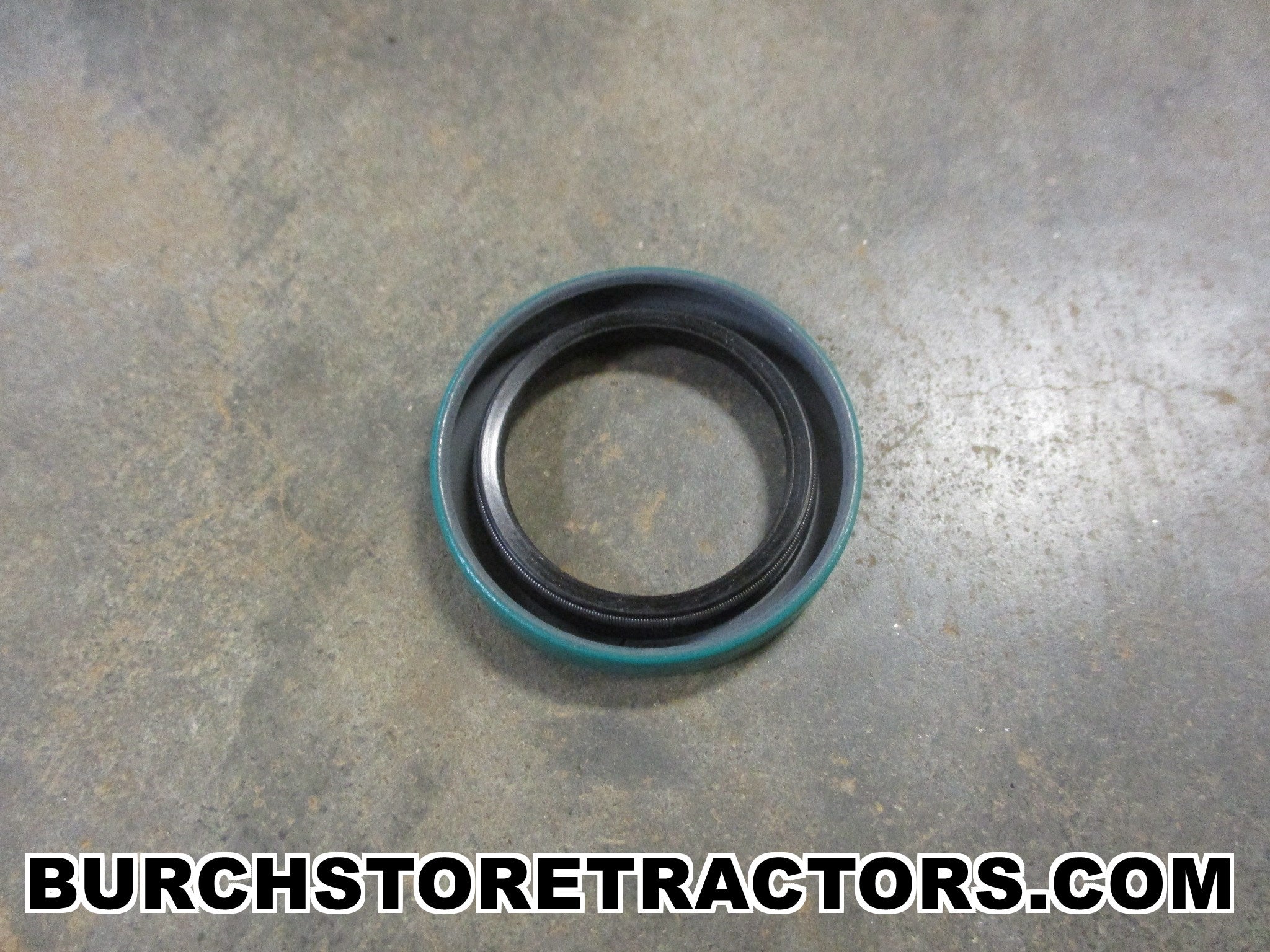 New Steering Box Lower Seal for IH 274, 284 Tractors, FREE SHIP