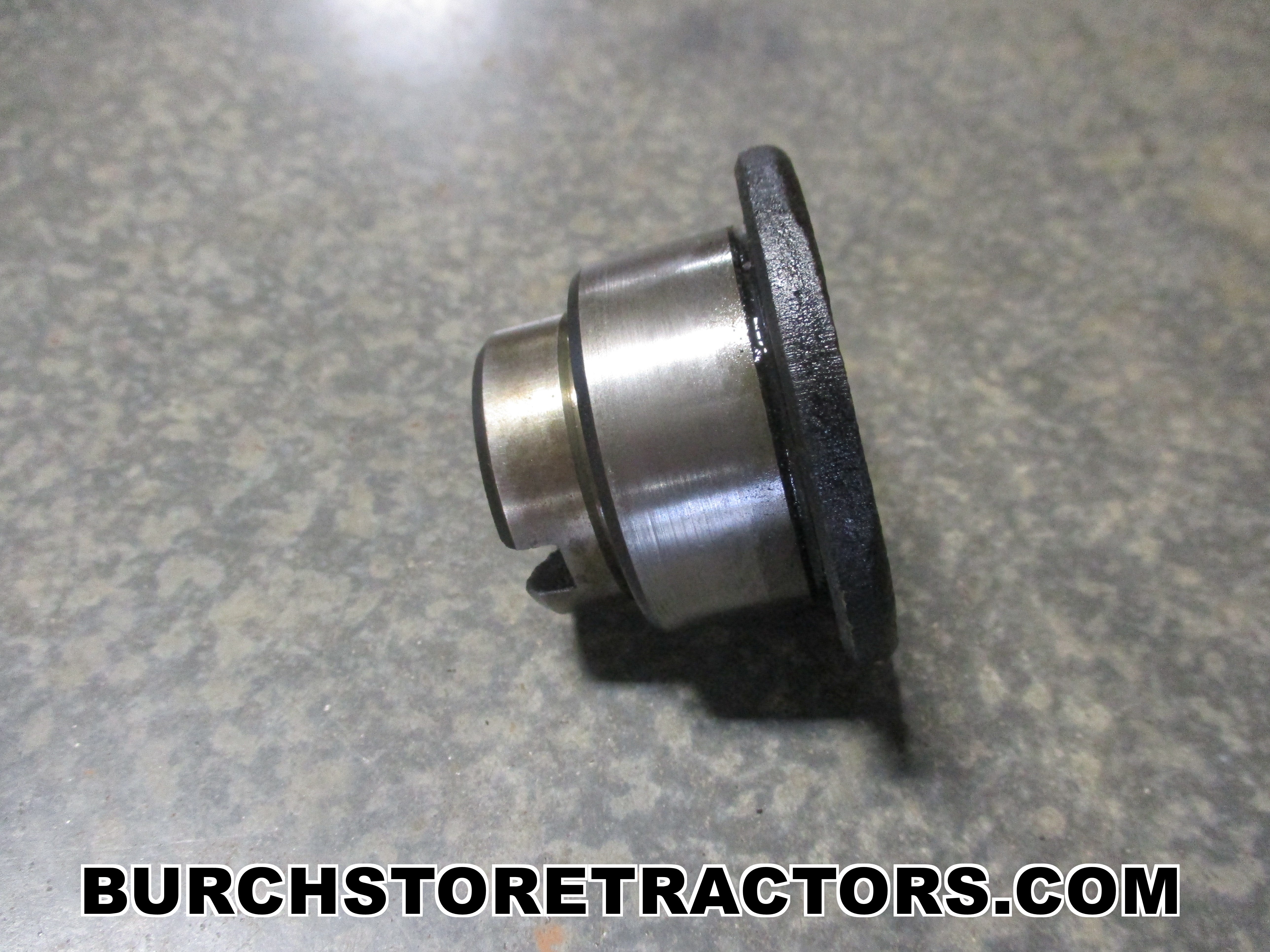 Pinion - Idler Gear Hub for Farmall or International Cub