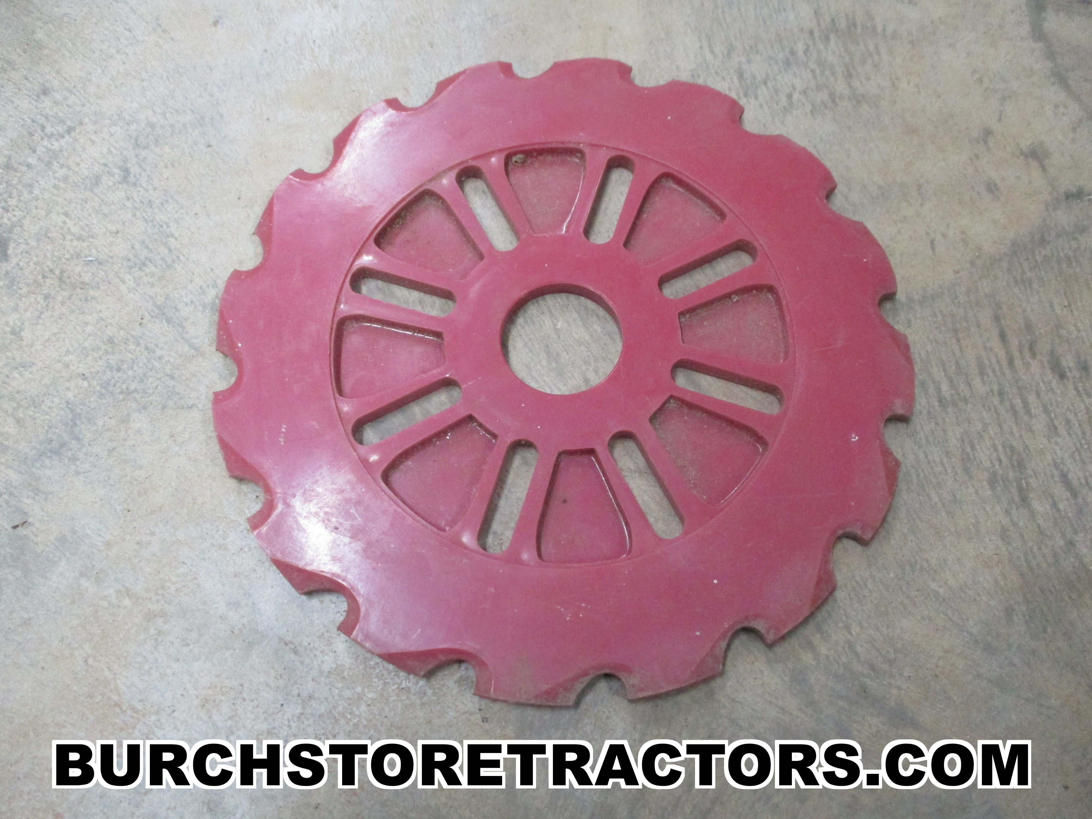 New Old Stock IH Planter Round Corn 16 Cell Seed Plate, C2X-16